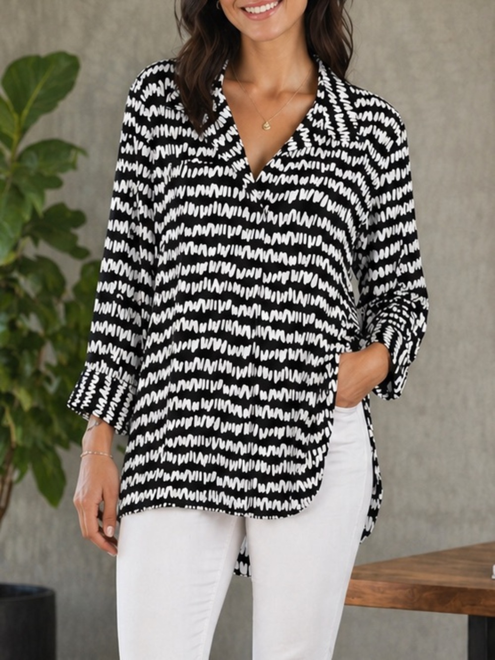 Investments Paige Split Side Long Sleeve Black White Travel Tunic L